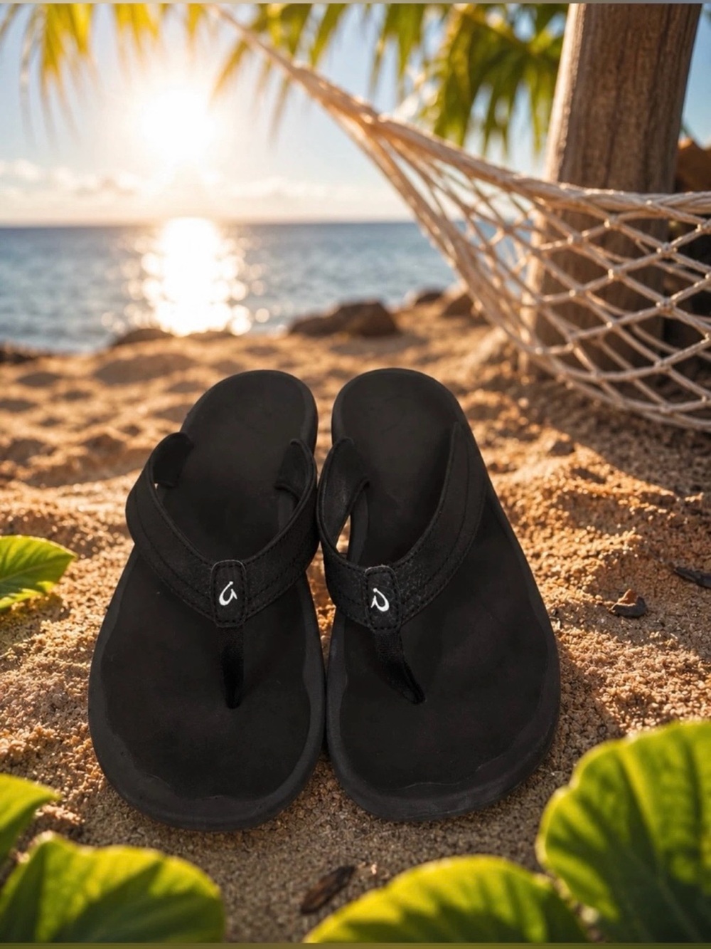 OluKai Holona Men’s Flip Flops Comfort Beach Sandals Black Shoes Size 8M